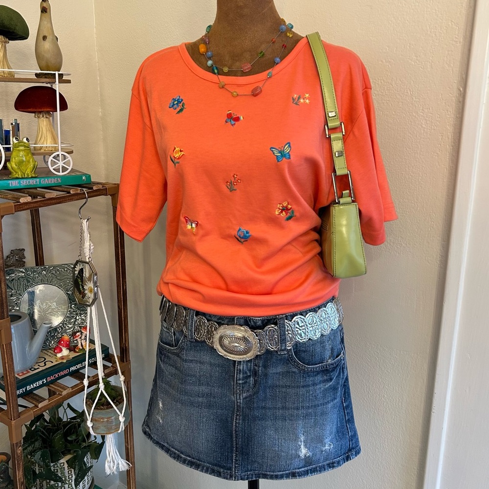 Vintage NWT Coral Embroidered Top